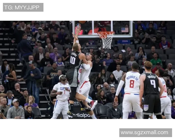 快船与爵士激战正酣腾讯直播全程带你领略精彩瞬间