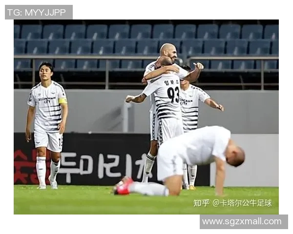 济州联与城南足球激战正酣谁能在这场对决中笑到最后