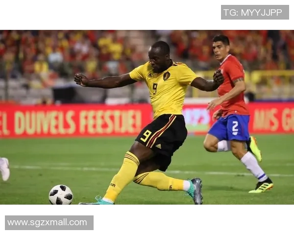 卢卡库的逆袭之路：从天才少年到世界顶级前锋的奋斗历程