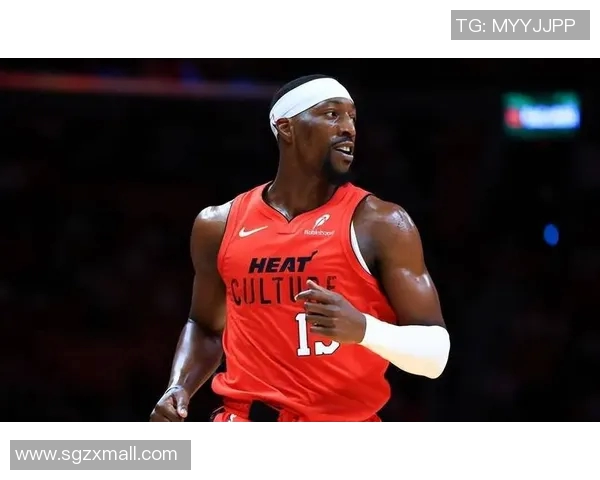 湖人对决热火季前赛直播精彩瞬间回顾与分析 湖人对决热火季前赛直播精彩瞬间回顾与分析